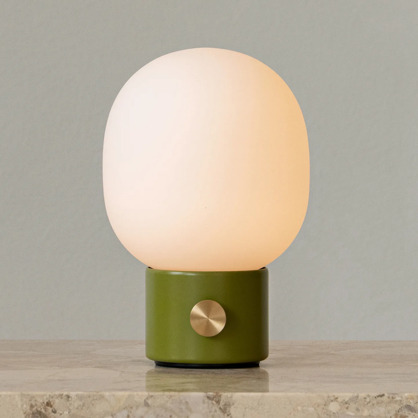 JWDA Bærbar bordlampe Dusty Green - Audo Copenhagen - Stue - Design - Glas