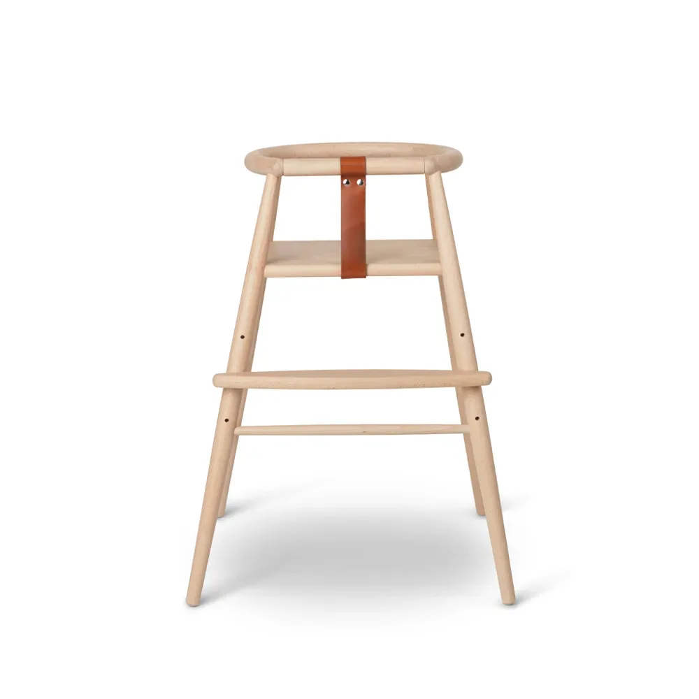 Carl Hansen & Søn ND54 barnstol Klarlackad bok-konjak läder