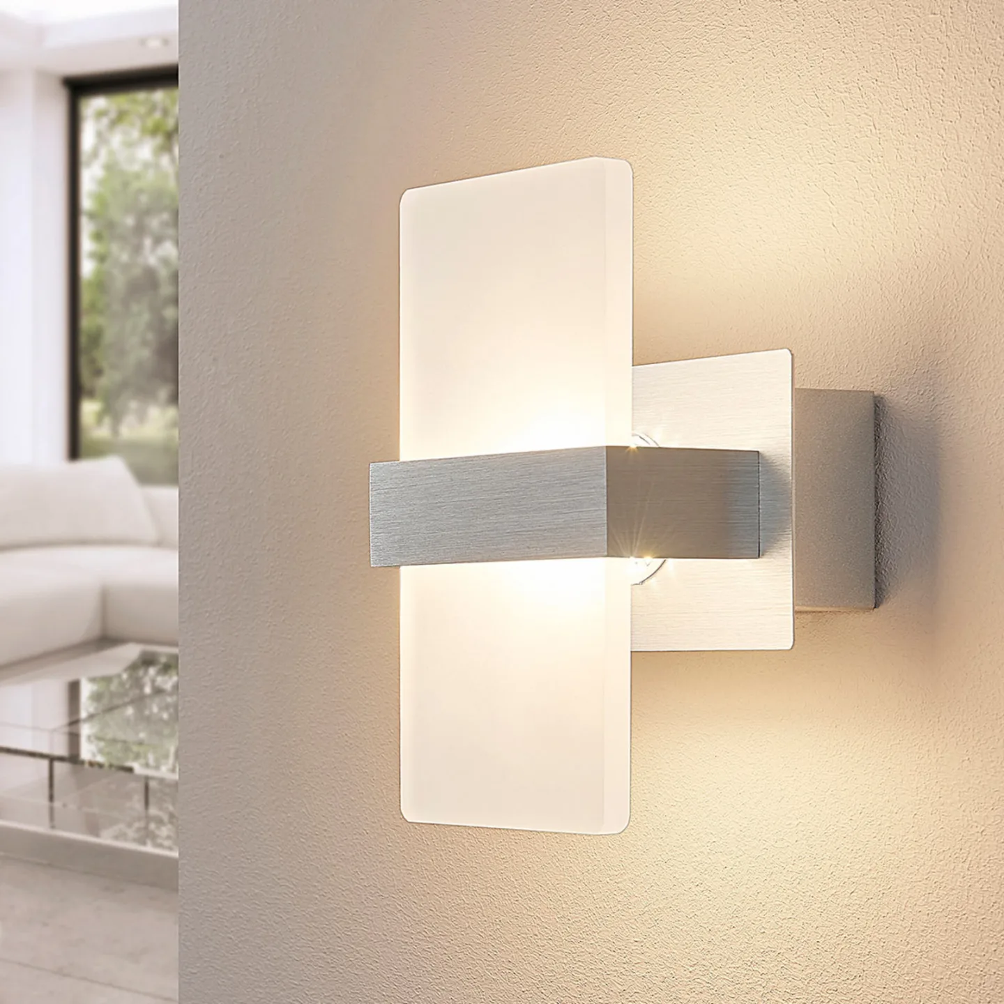 LED-vegglampe Yorick, 18 cm, aluminium/hvit med bryter - Lindby - Soverom - Moderne - Plast - Kantet