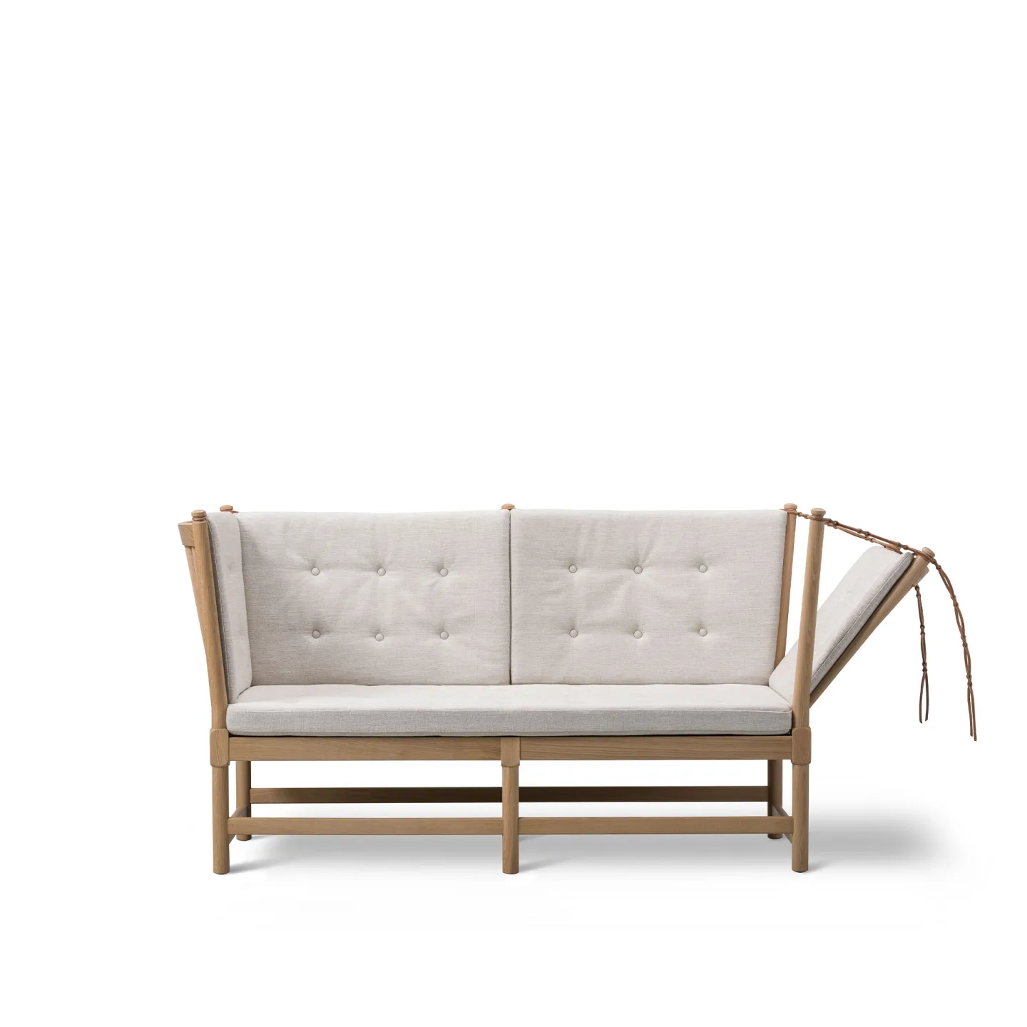 Fredericia Furniture - The Spoke-Back Sofa 2 Seater, Såpad ek, Tyg 1, 4101 Capture - Soffor - Børge Mogensen - Beige