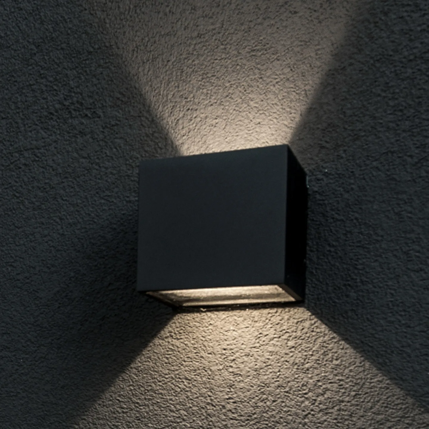 Cube LED-utendørs downlight, svart, IP54, 15 cm, aluminium – Light-Point - Design - Med en lyskilde