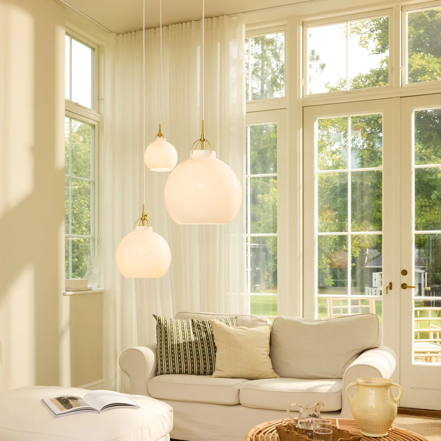 TOSCANA hængelampe, opal hvid, Ø 36 cm, glas - Halo Design - Spisestue - Med én lyskilde