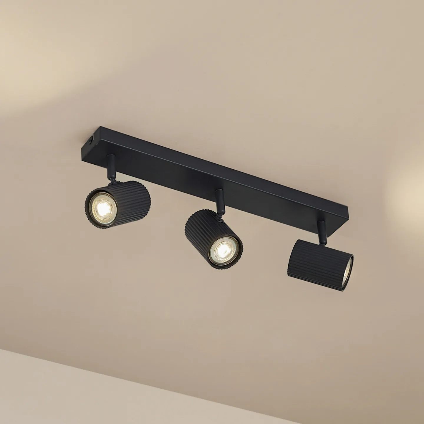 Kardis Deckenspots, dunkelgrau, 3-flg., Metall - Lindby - Flurbereich - Modern - Aluminium - Mehrflammig