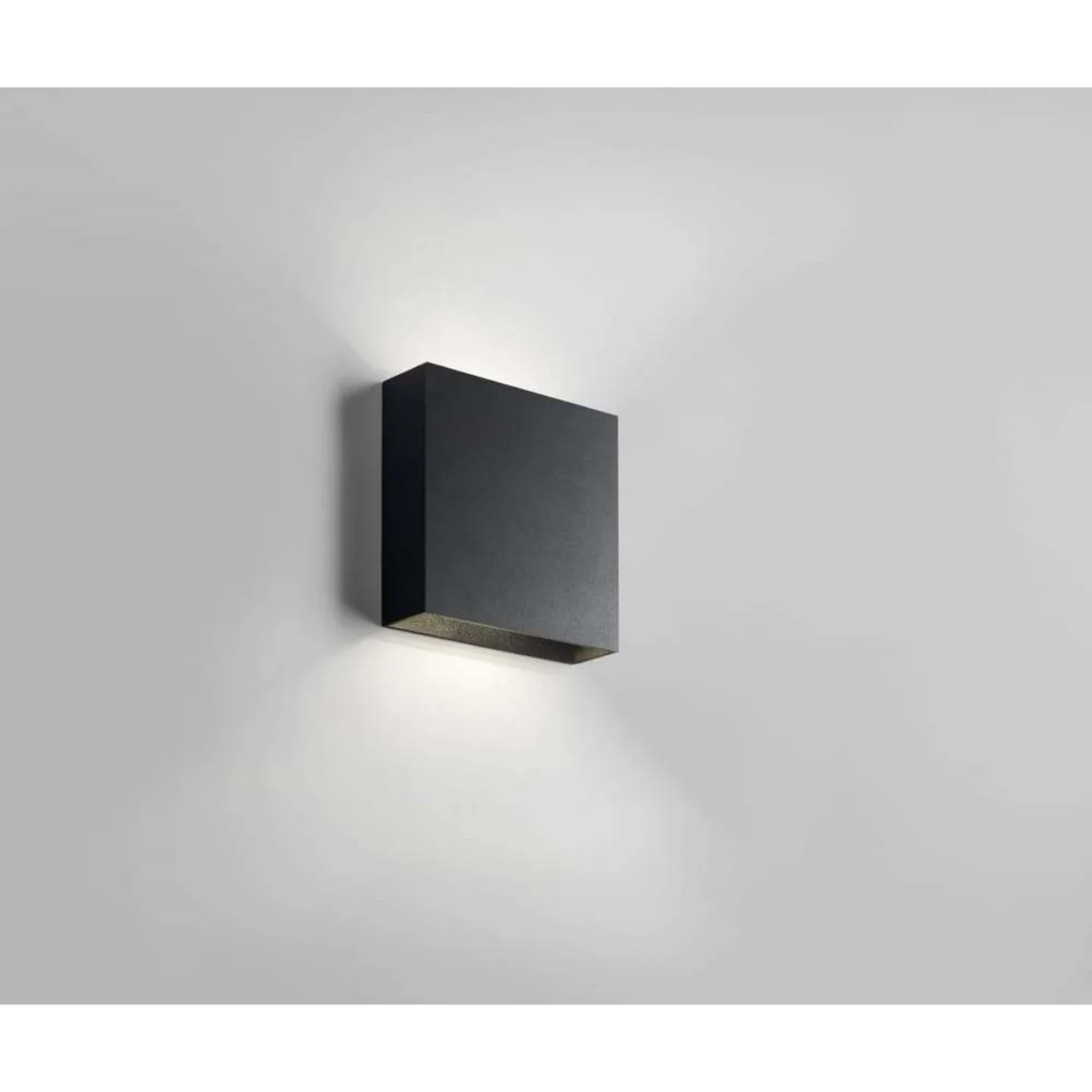 Compact W1 Vegglampe Up/Down 2700/3000K Black - LIGHT-POINT - Stue - Aluminium