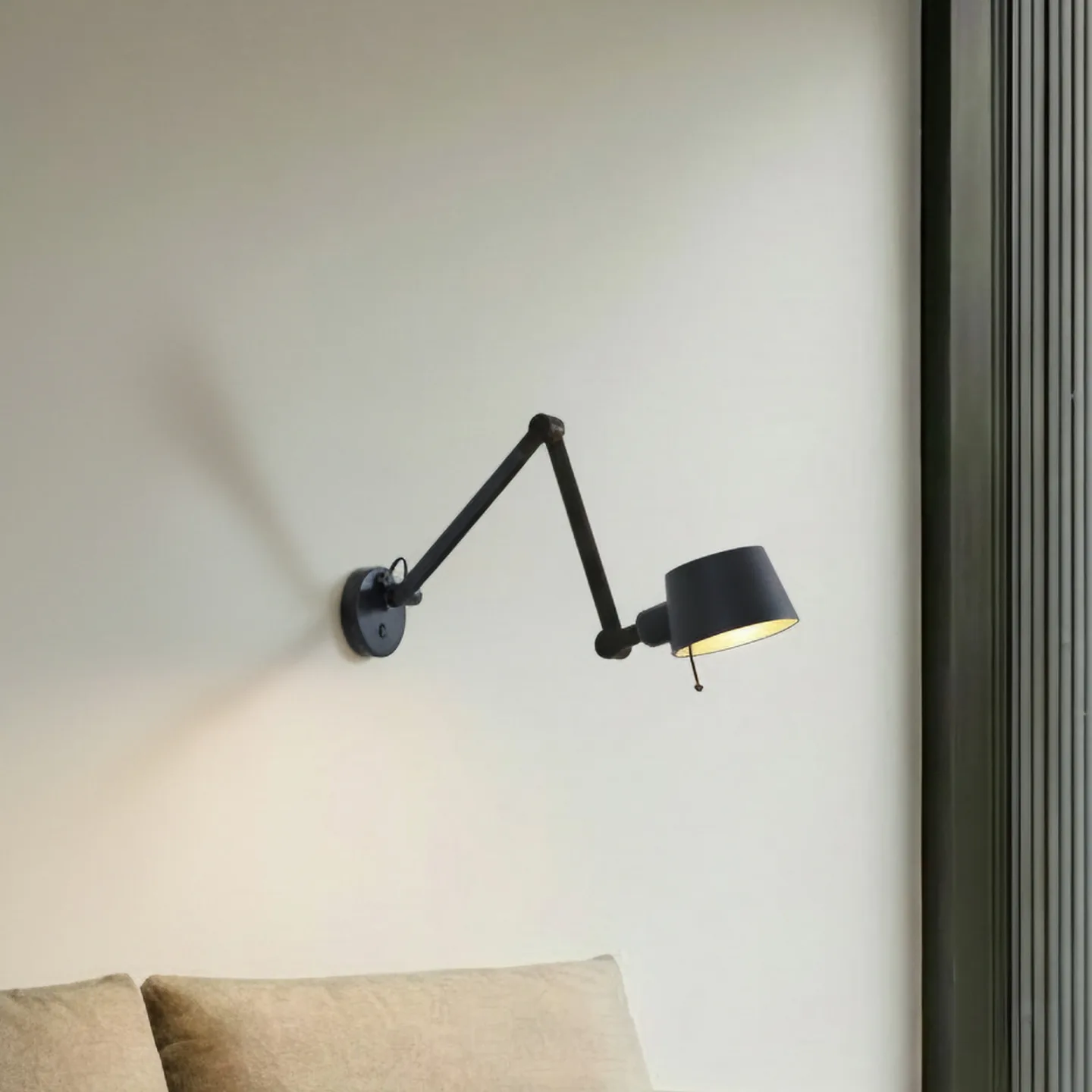 Lucande Wandleuchte Silka, 94 cm, schwarz, verstellbar, E27 - Arbeitszimmer / Büro - Modern - Metall - Einflammig