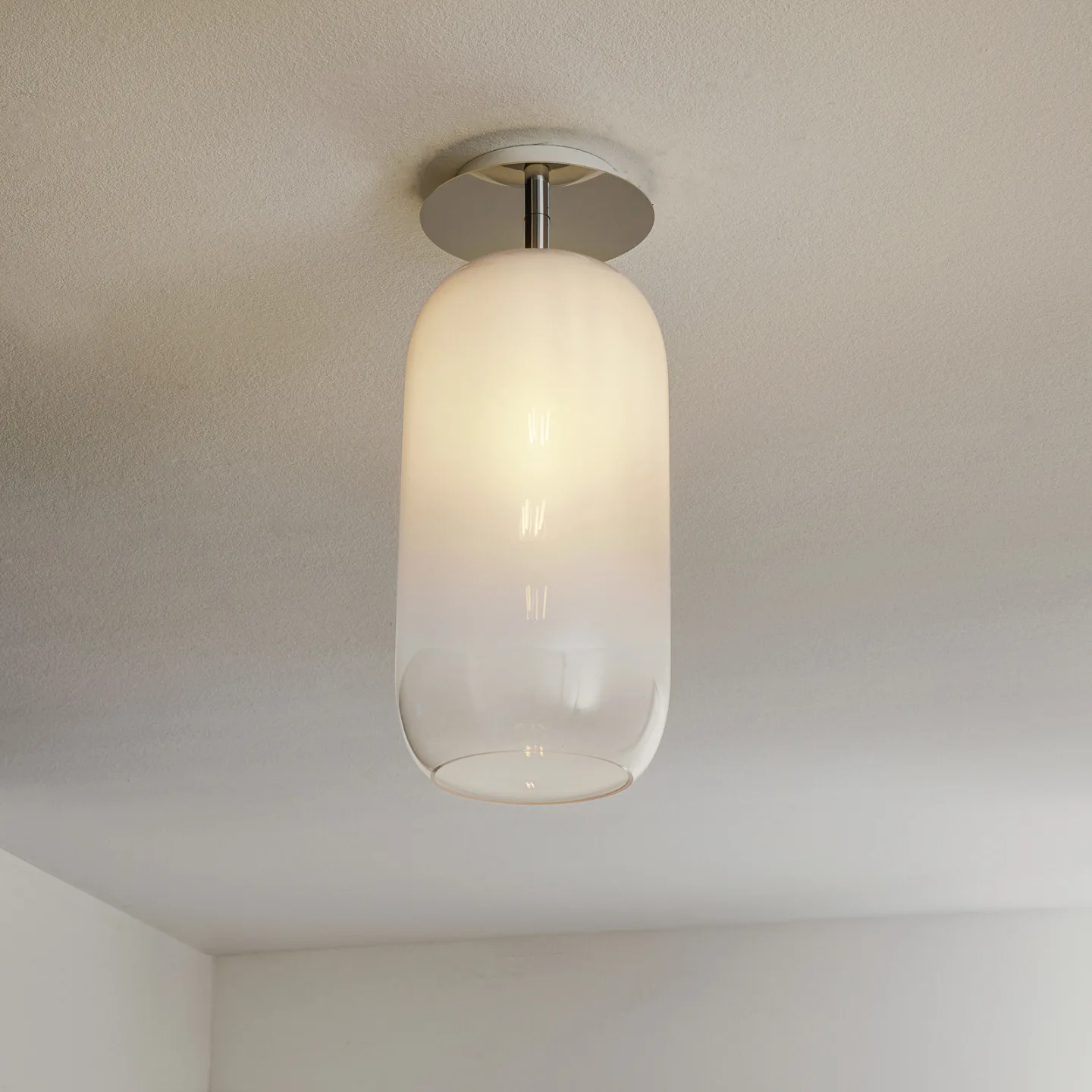 Gople Taklampe White - Artemide - Stue - Design - Glass - Med avstand