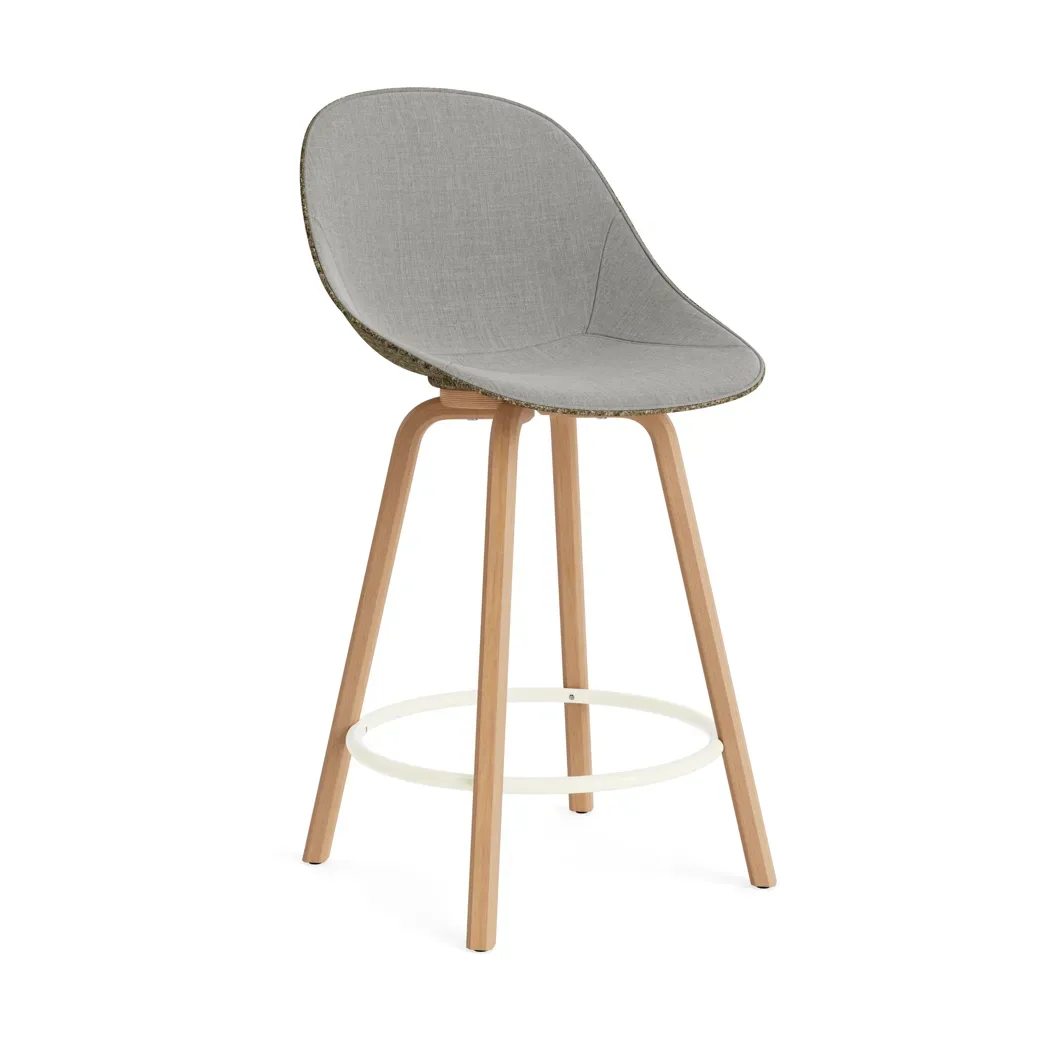 Normann Copenhagen Mat Bar Chair Barhocker mit Vorderpolsterung, 65 cm Remix 133-seaweed-beech-cream steel