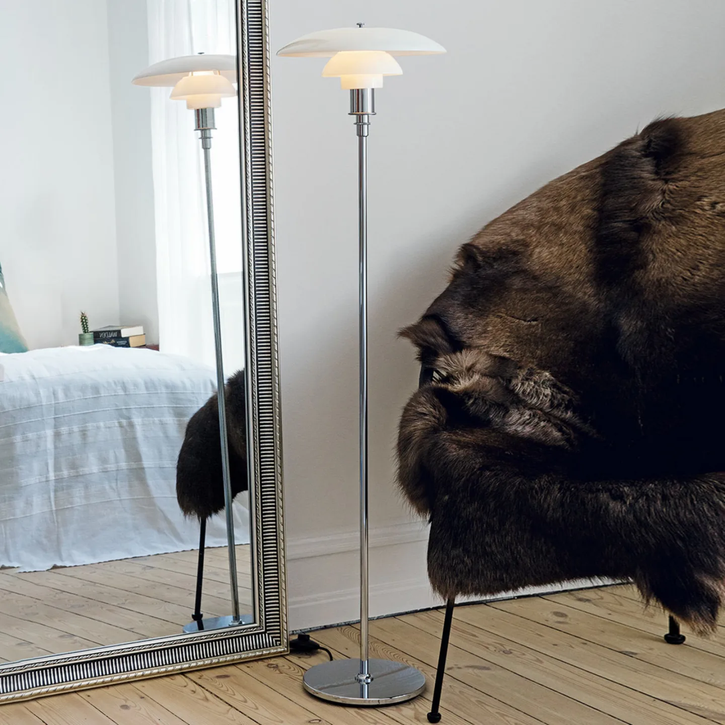 PH 3½-2½ Gulvlampe Chrome Plated - Louis Poulsen PH 3 1/2-2 1/2 - Stue - Design - Glas - Med skærm