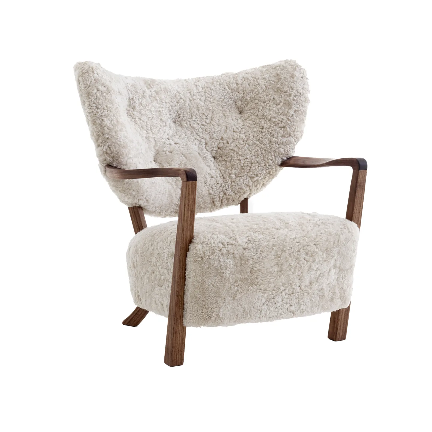 &Tradition - Wulff Lounge Chair ATD2, Sheepskin Moonlight Walnut, Fabric Cat. Sheep MTO 17 mm Moonlight - Fåtöljer - Vit - Trä/Textilmaterial/Skum