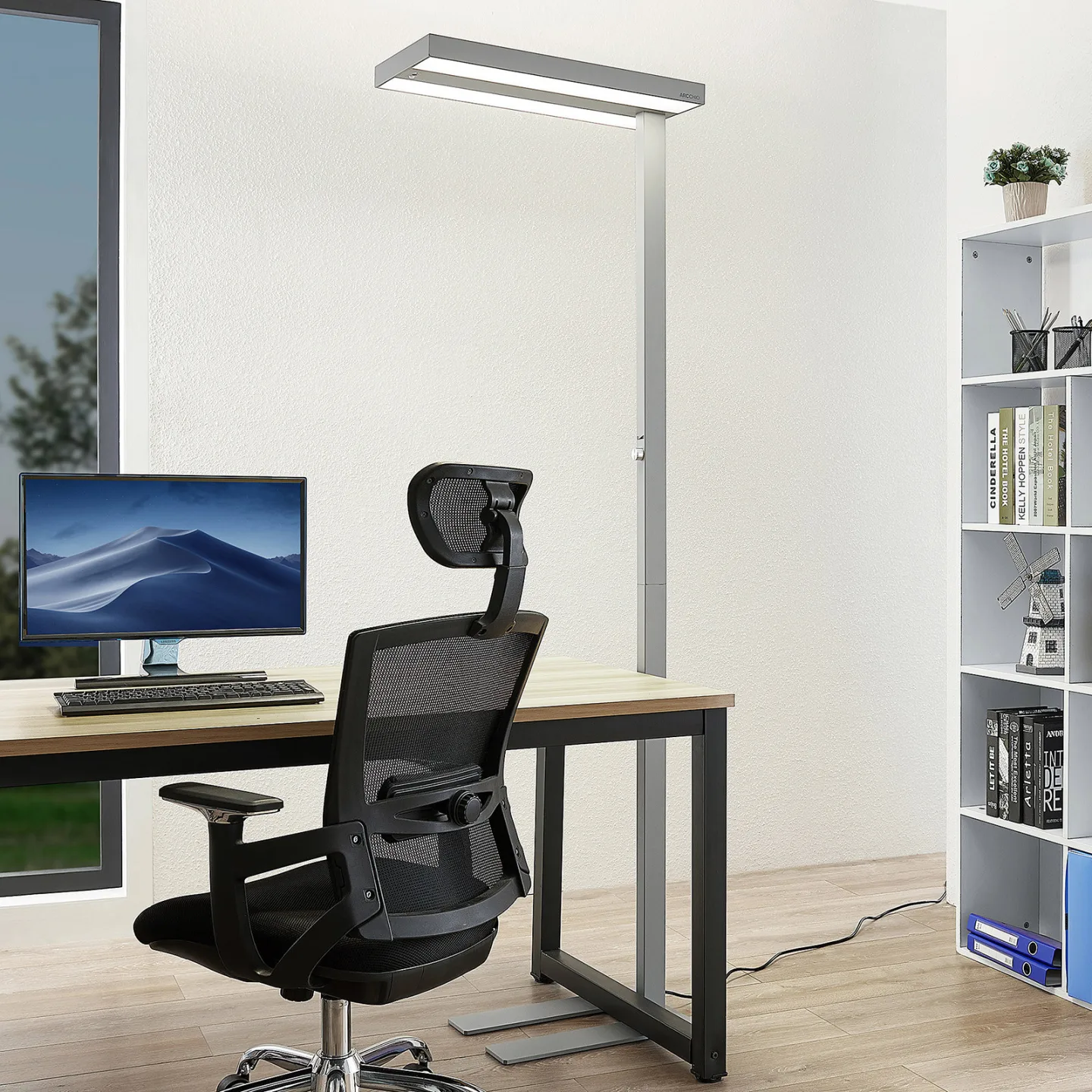 Logan gulvlampe sølv dimbar sensor - Arcchio Logan Pro - Arbeidsrom / kontor - Moderne - Aluminium - Kantet