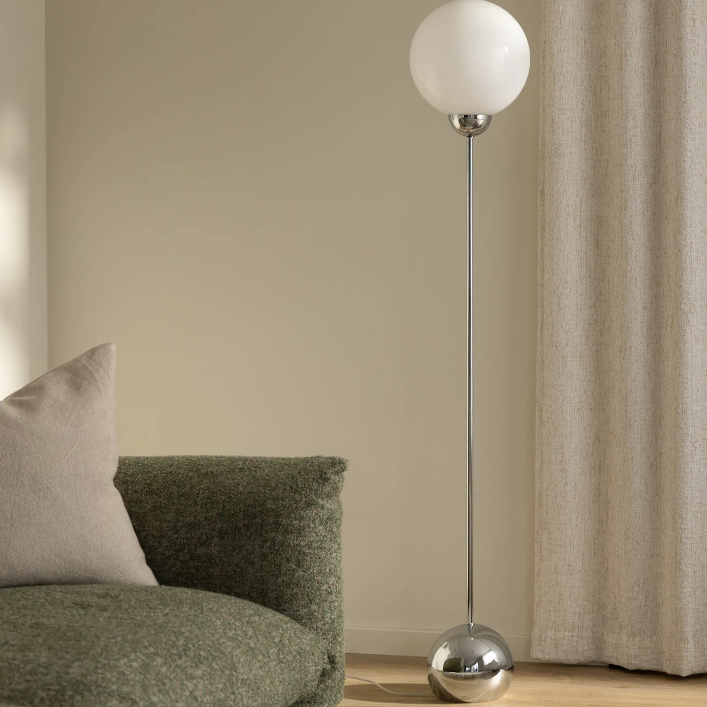 Ripley Stehleuchte chrom Glas 144 cm - Globen Lighting - Wohnzimmer - Modern - Einflammig