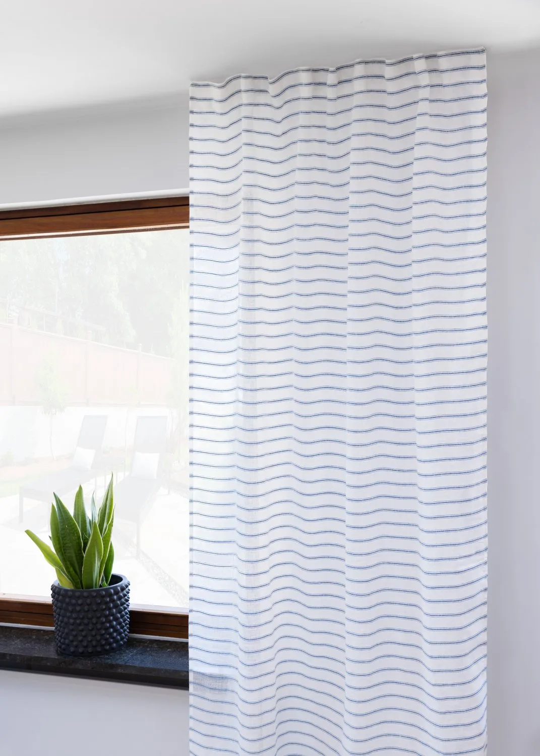 Gardiner - Lingardin Dalia (hvit) (Størrelse: 145 x 300 cm)