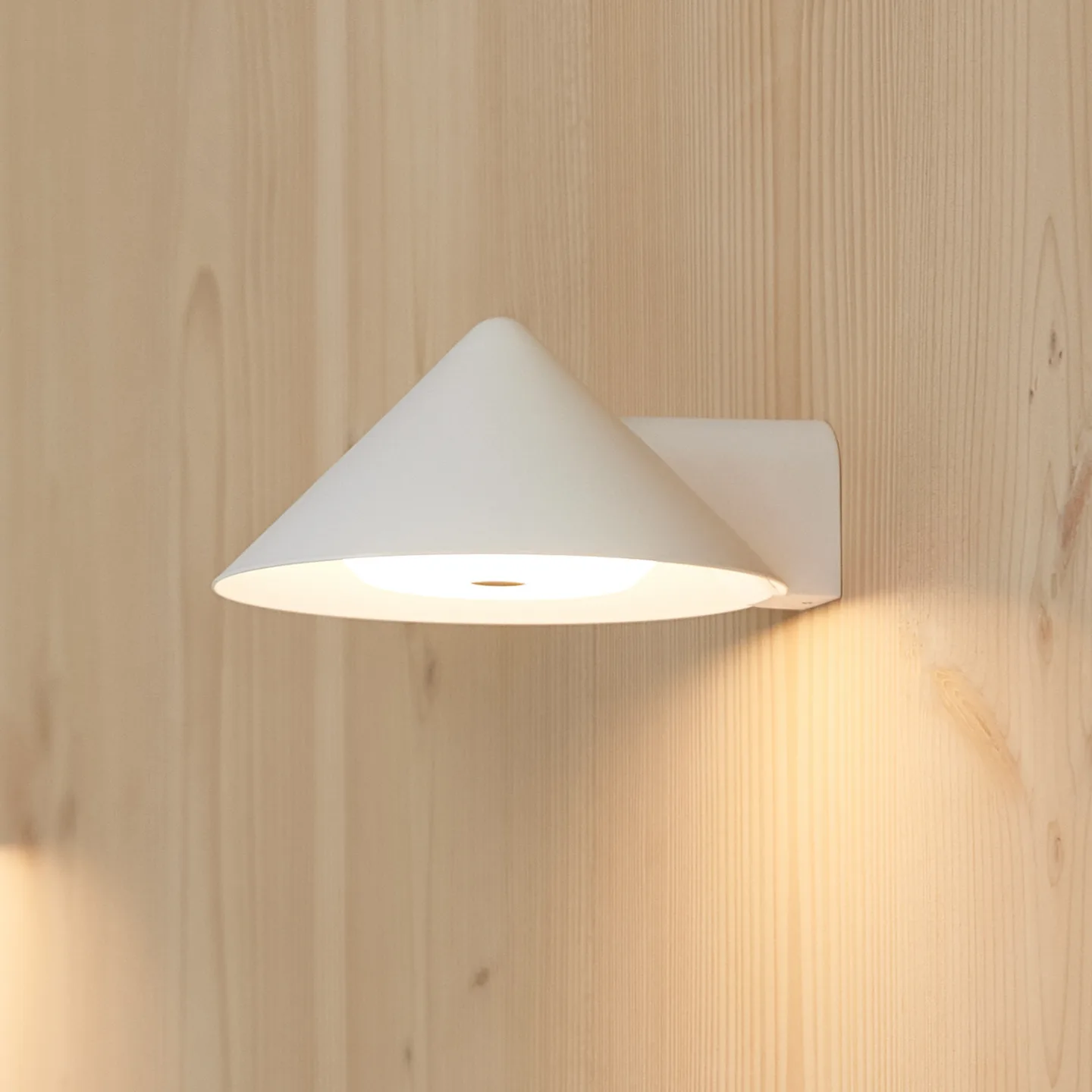 Frandsen Grasp vägglampa Matt White