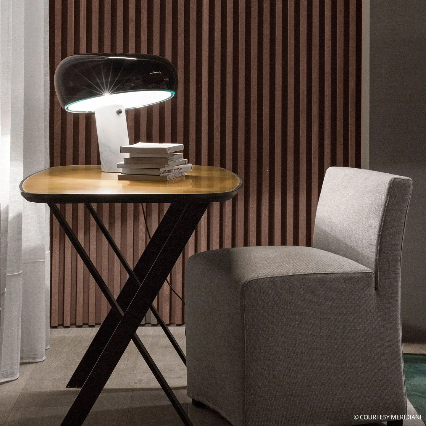 Snoopy Bordslampa Black - Flos - Vardagsrum - Design - Sten - Med lampskärm
