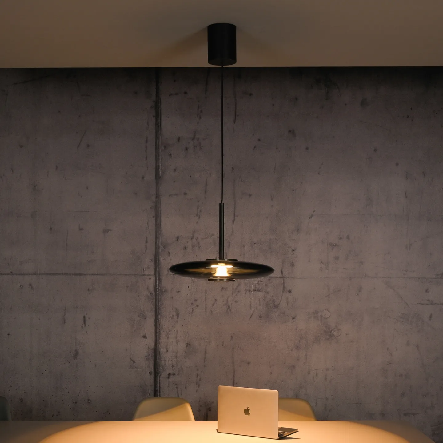 E-Vitrum LED-hengelampe, platina, glass/aluminium, CCT – PURE PURE E-Vitrum - Stue - Moderne - Med skjerm