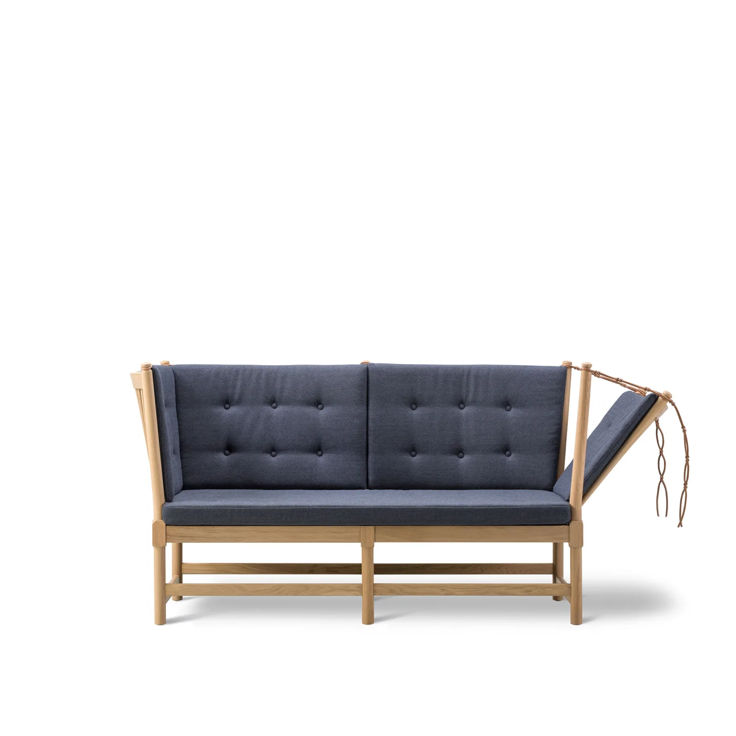 Fredericia Furniture - The Spoke-Back Sofa 2 Seater, Såpad ek, Tyg 1, 5201 Capture - Soffor - Børge Mogensen - Blå
