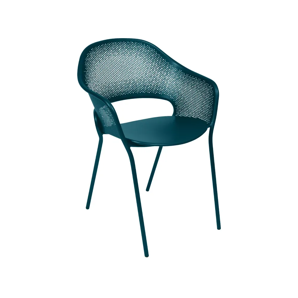 Fermob Kate karmstol Acapulco blue (blå)
