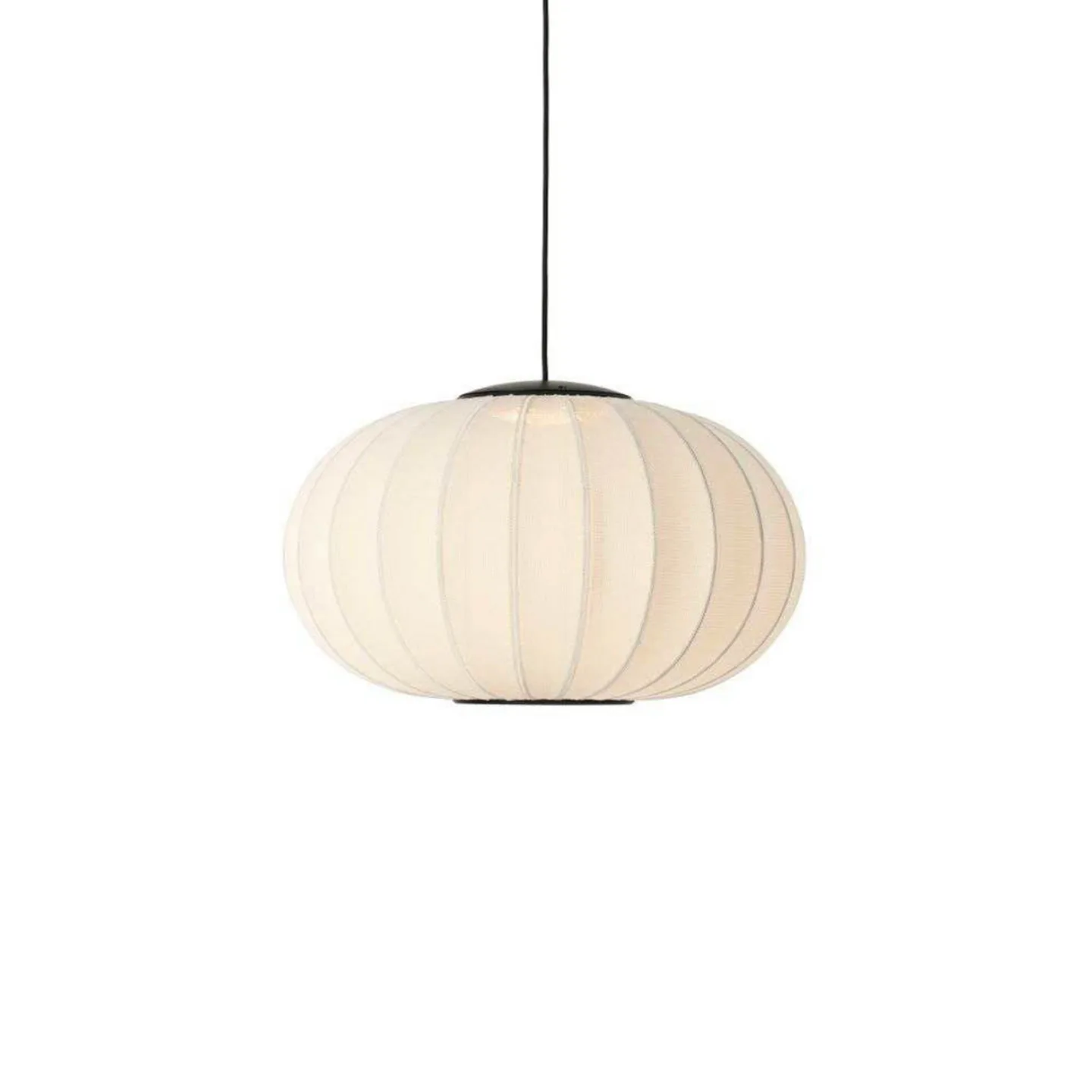 Knit-Wit 57 Oval LED-hengelampe, hvit, Ø 57 cm – håndlaget Made By Hand - Soverom - Stoff / Tekstil