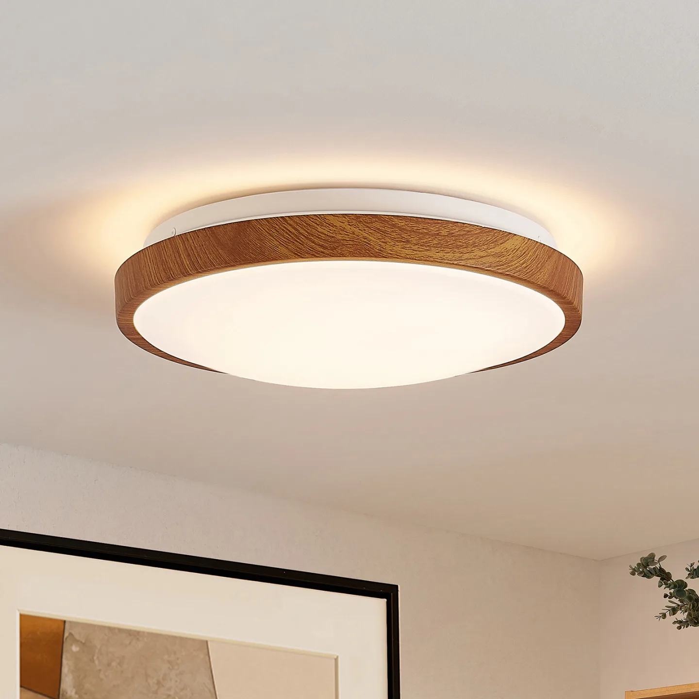 Mynte LED-loftlampe, Ø30 cm, trælook, plast - Lindby - Stue - Moderne - Plastik - Rund
