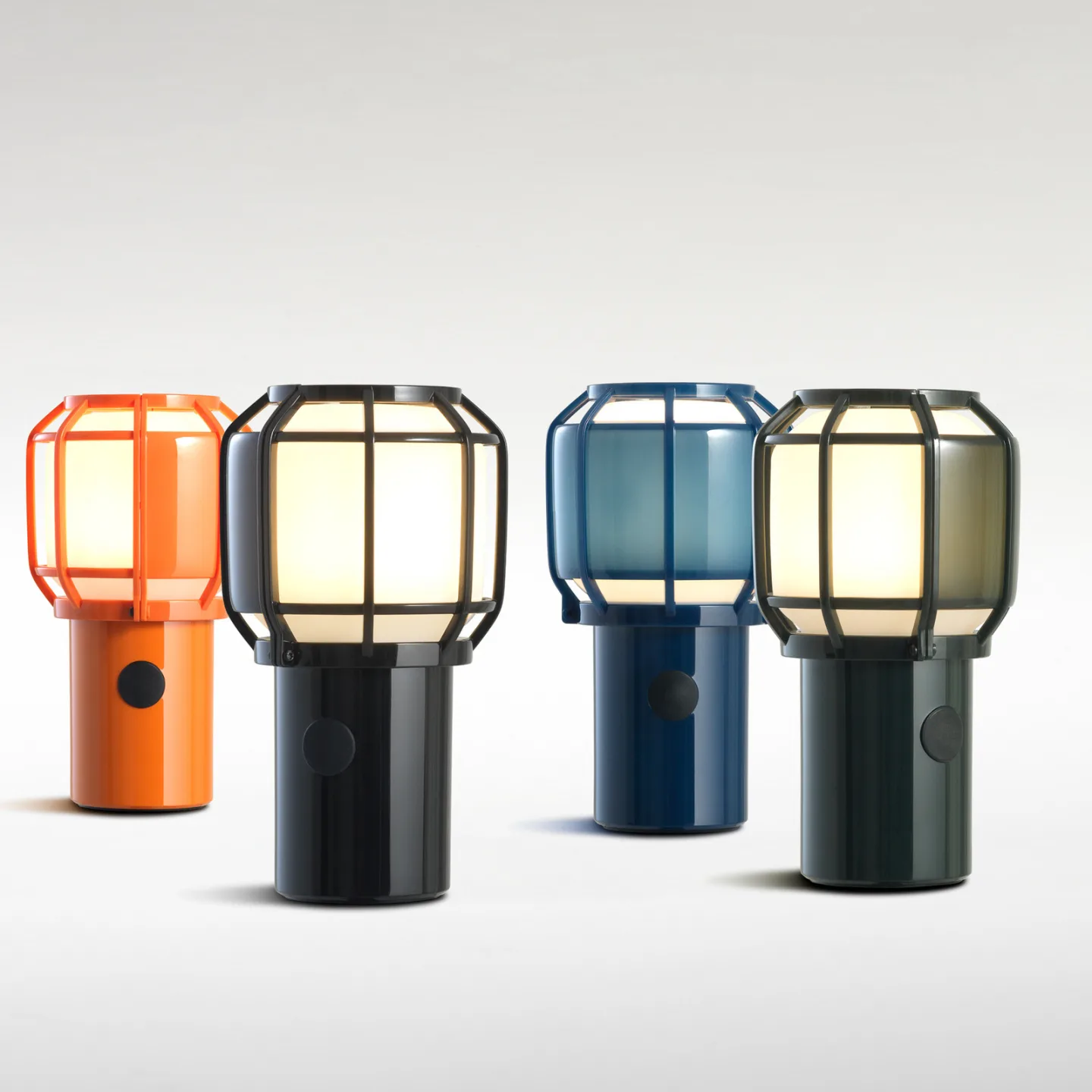 Chispa Bordslampa Portable Green - Marset - Design - Plast - Med lampskärm