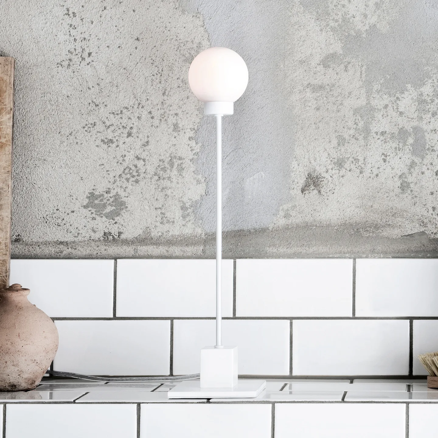 Snowball D8 Bordlampe White - Northern - Stue - Design - Glass - Med en lyskilde