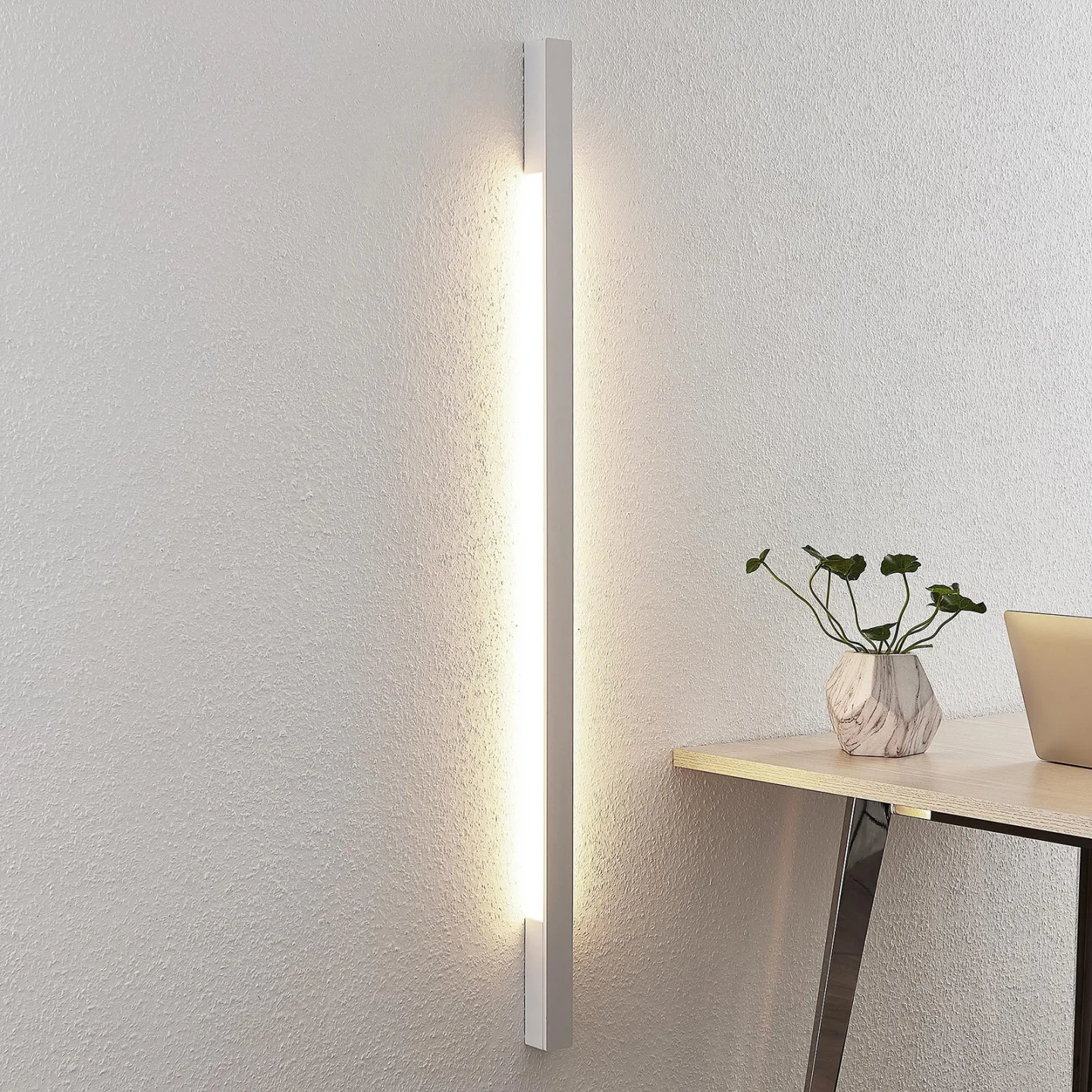 Ivano Vegglampe H130 White - Arcchio - Entré - Moderne - Aluminium - Kantet