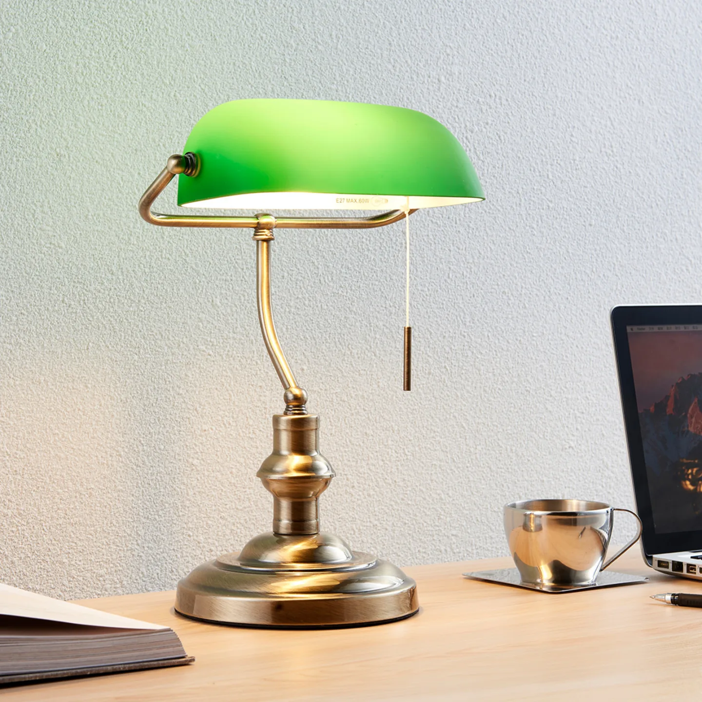 Milenka Tischleuchte Brass/Green - Lindby - Wohnzimmer - Antik - Metall - Mit Schirm