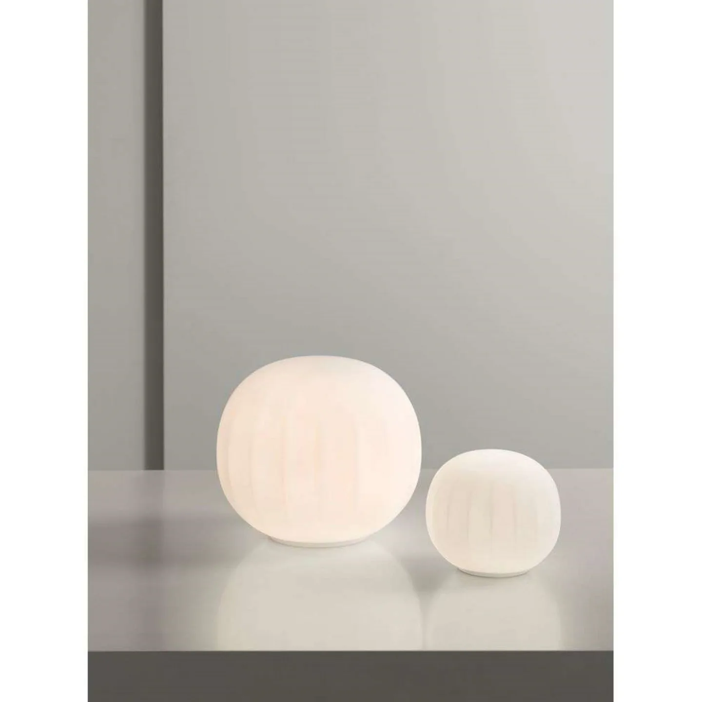 Lita Bordlampe Ø14 White - Luceplan - Stue - Glass