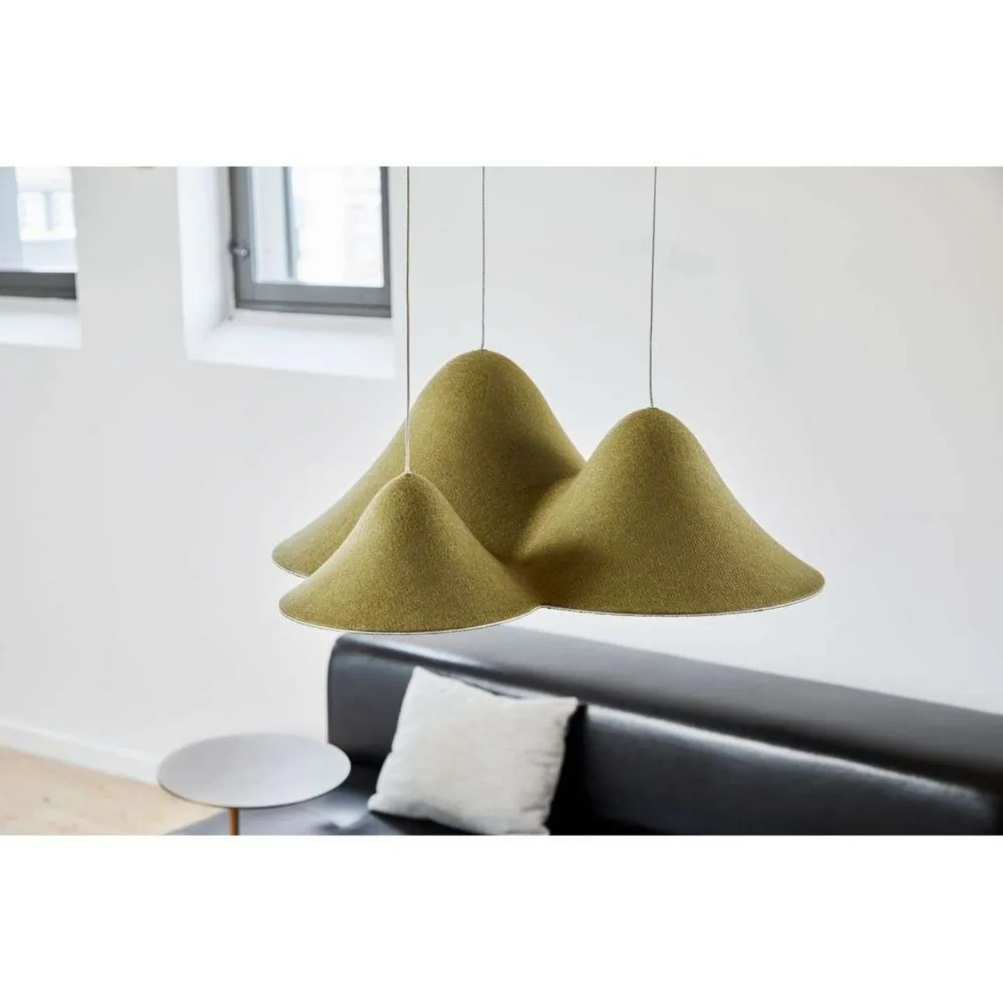 Panorama Pendelleuchte Small Green/Black - Loom Design - Wohnzimmer - Aluminium