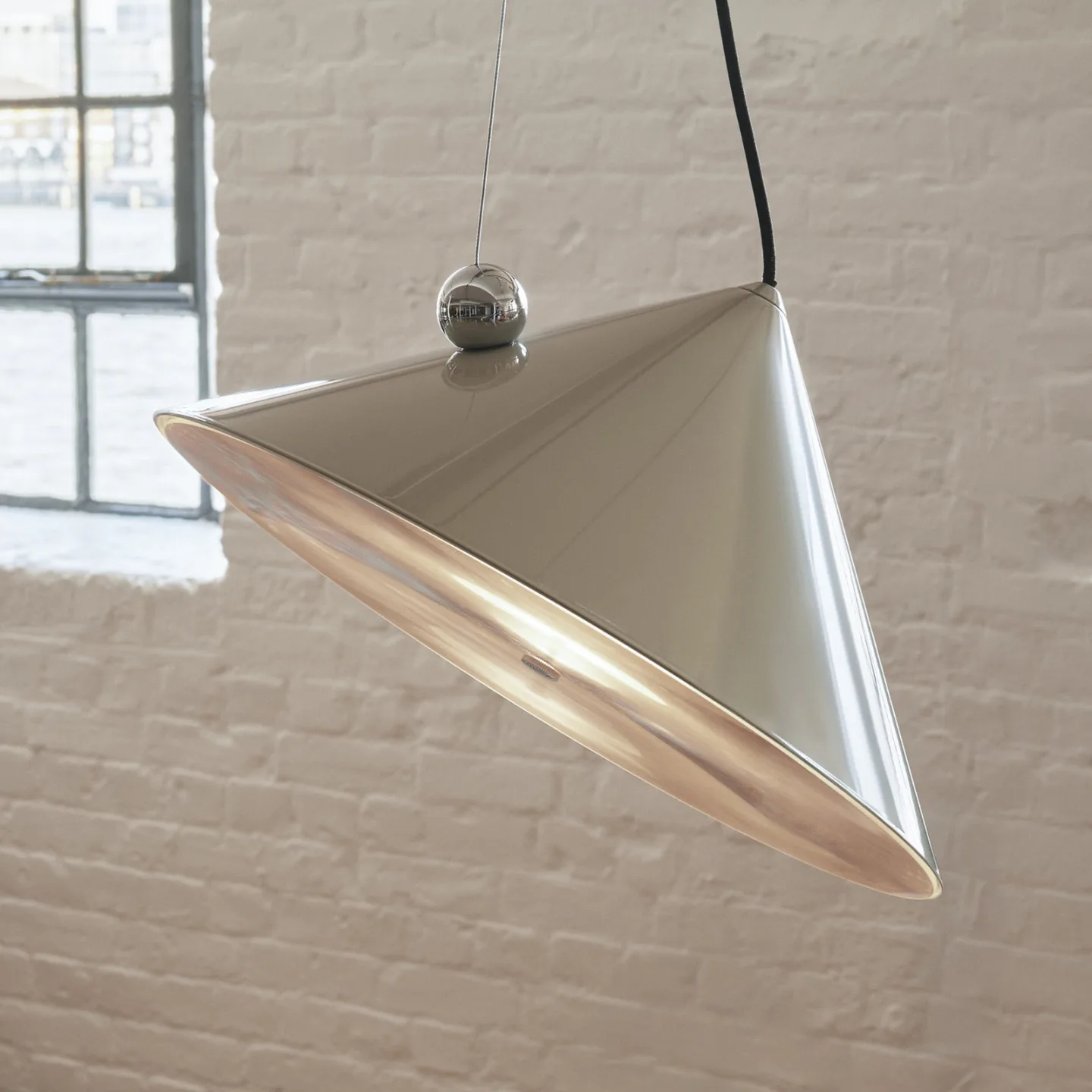 Pose LED-Hängelampe grau-beige Ø 43 cm Stahl dim - Tom Dixon - Wohnzimmer - Design - Metall - Einflammig