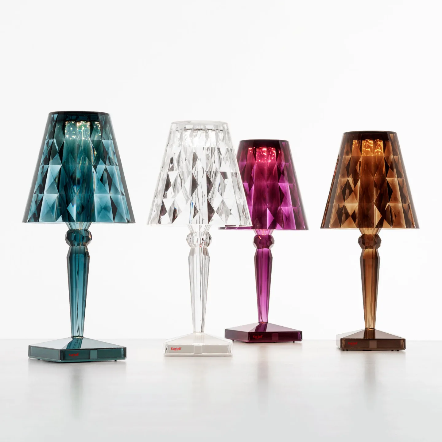 Big Battery Tischleuchte Cola - Kartell - Wohnzimmer - Design - Kunststoff - Mit Schirm
