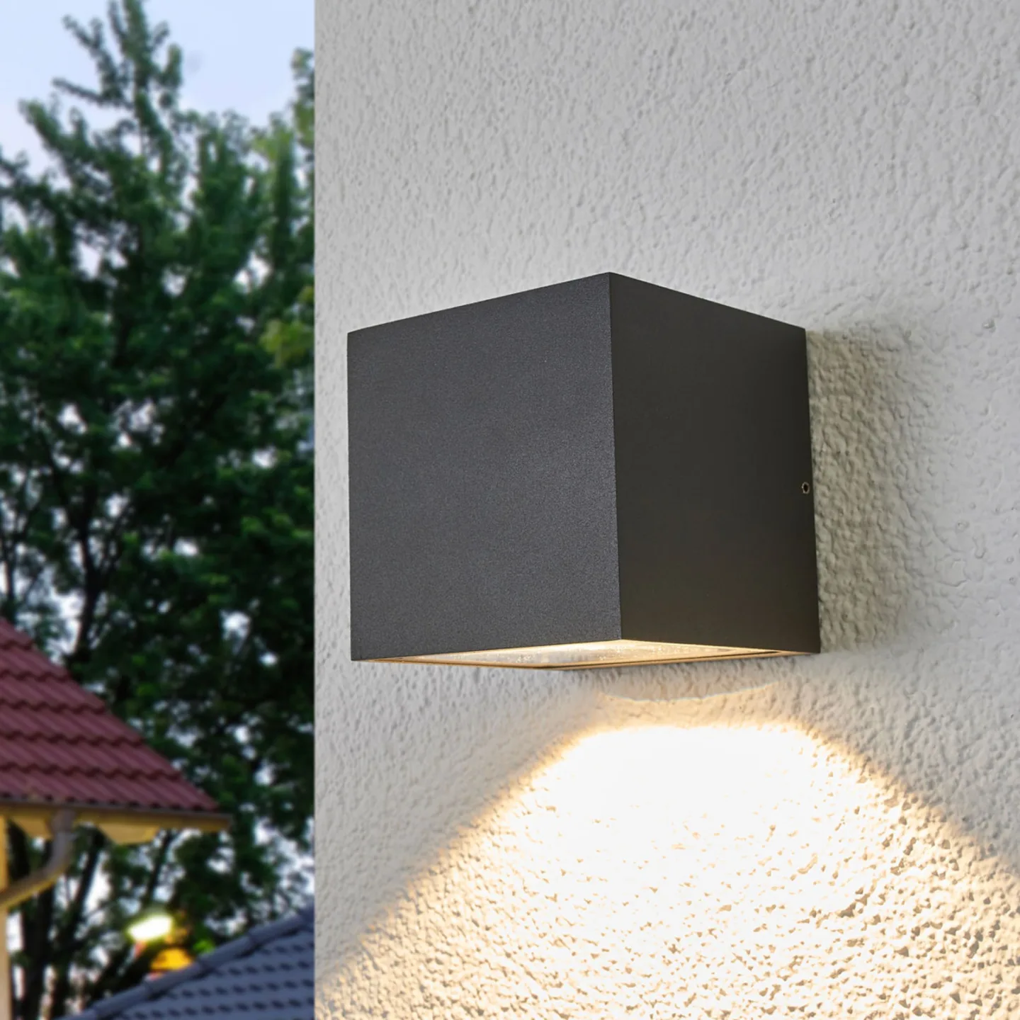 Merjem Big Down Außen Wandleuchte IP54 Dak Grey - Lucande - Balkon - Modern - Aluminium - Eckig
