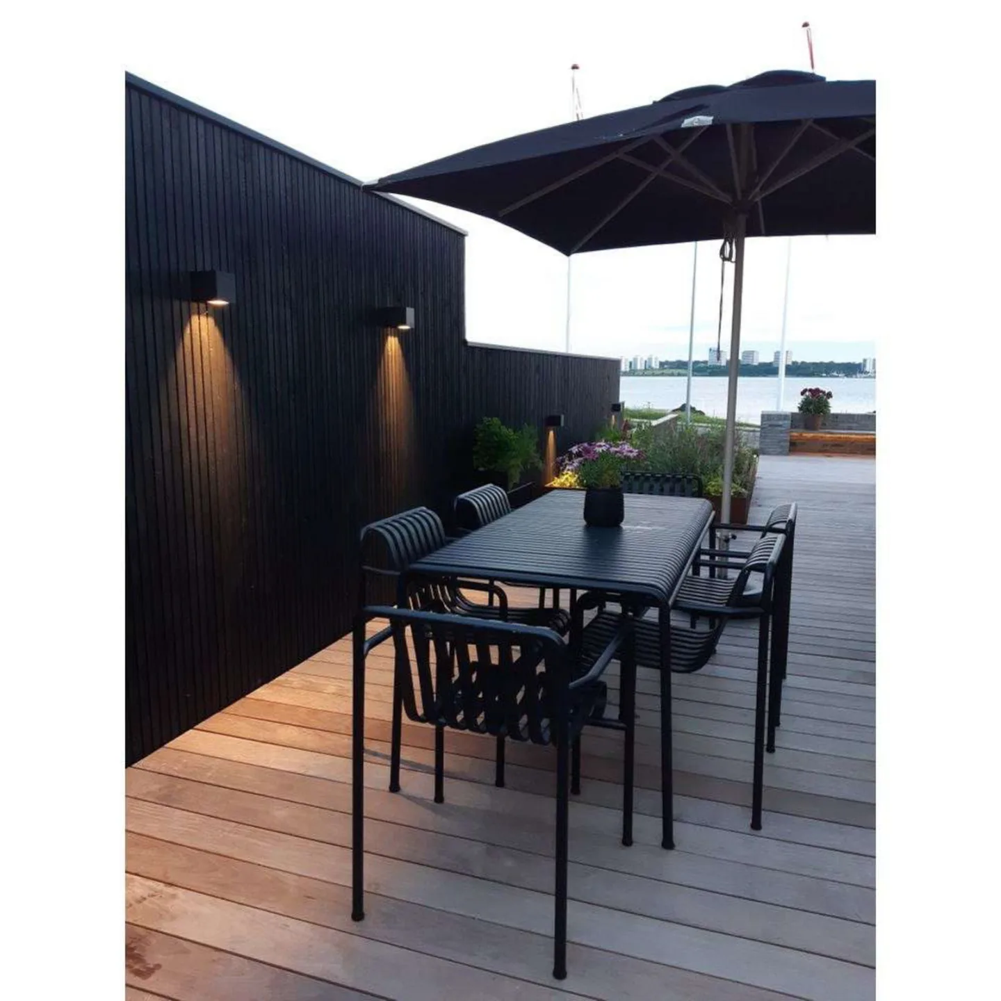Arca W100 LED Außen-Wandleuchte Down Schwarz - Antidark - Terrasse - Aluminium