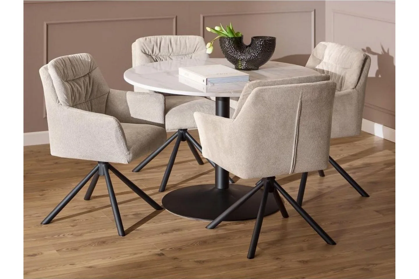 Stabby Matgrupp Rund 110 cm + 4 st Matstolar - Svart/Vit/Beige