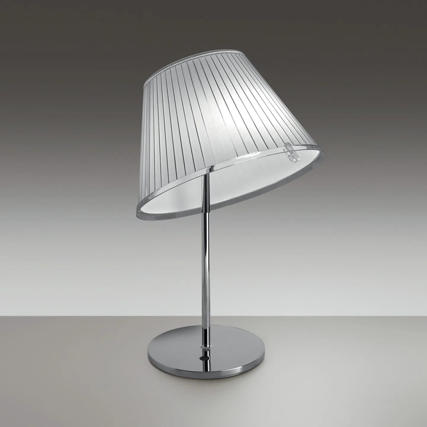 Choose T LED Tischleuchte Chrome/White - Artemide - Schlafzimmer - Design - Metall - Mit Schirm