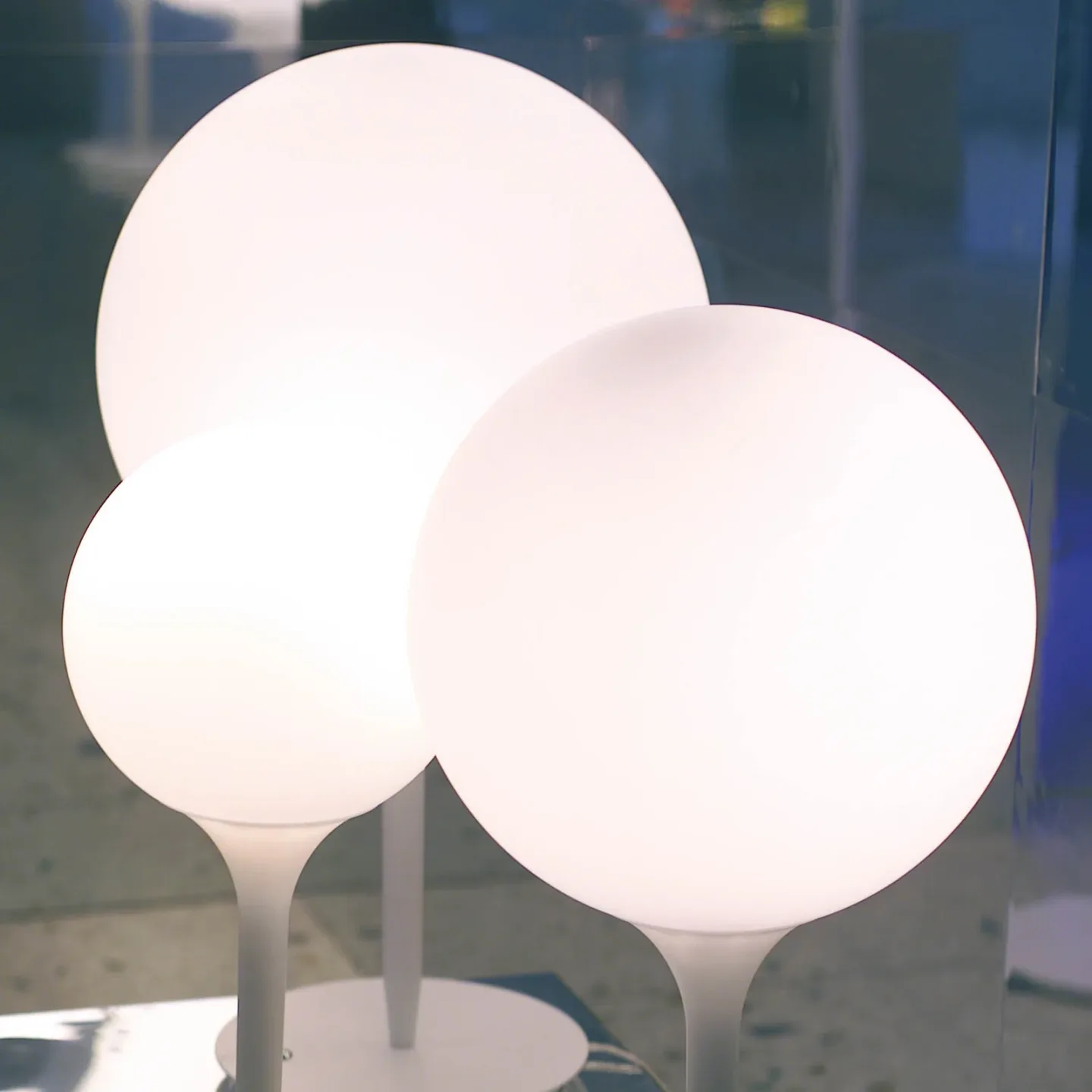 Castore 14 T Bordlampe White - Artemide - Stue - Design - Plast - Kule