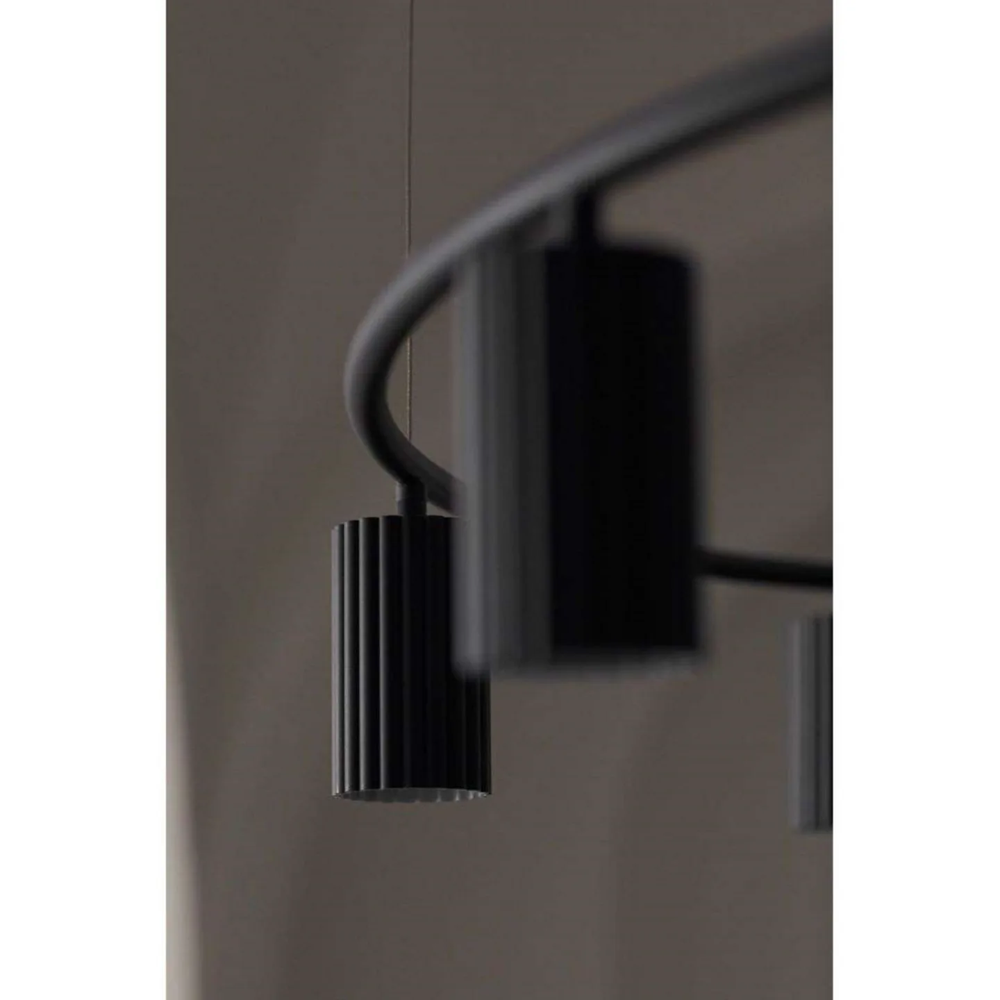 Donna Circle 60 Taklampa Black Ink - Pholc - Matsal - Aluminium