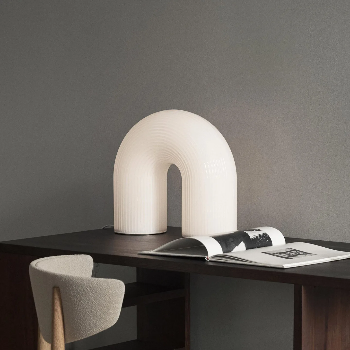 Vuelta bordlampe White - Ferm LIVING - Stue - Design - Glas - Med én lyskilde