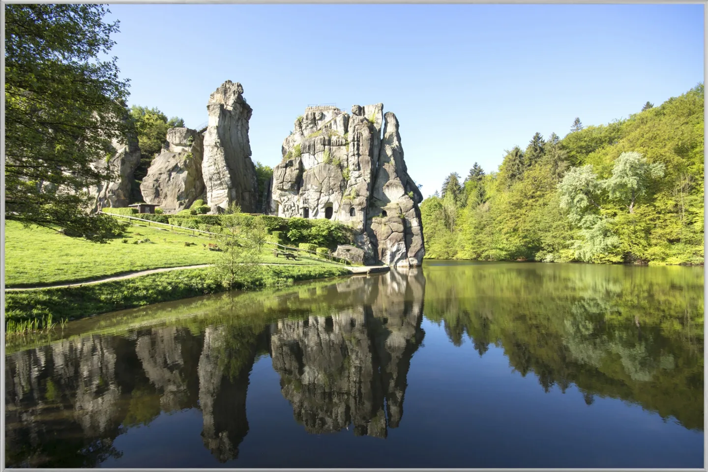 image LAND Bild mit Rahmen Externsteine Teutoburger Wald | Schubiger Möbel