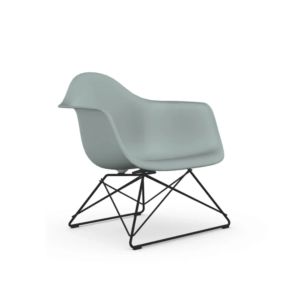 Vitra Eames plastic armchair LAR fåtölj Light grey-Black