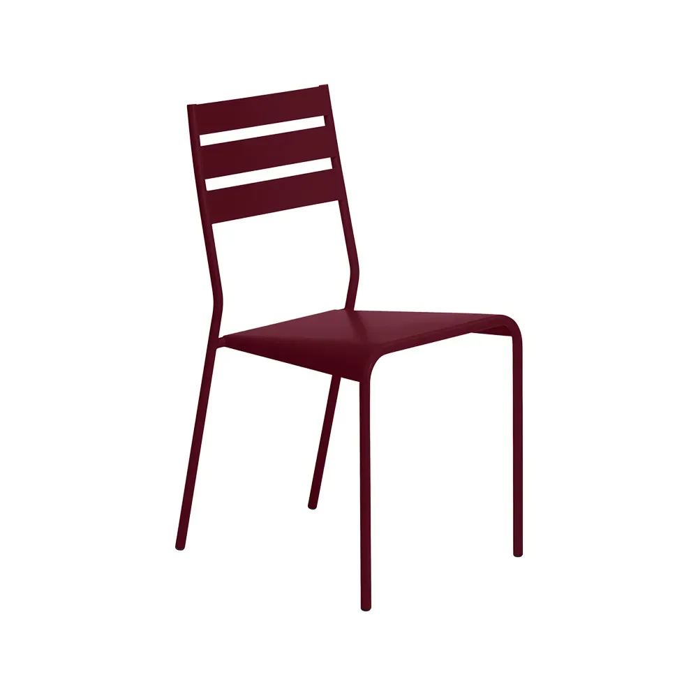 Fermob Facto stol Black cherry (vinröd)