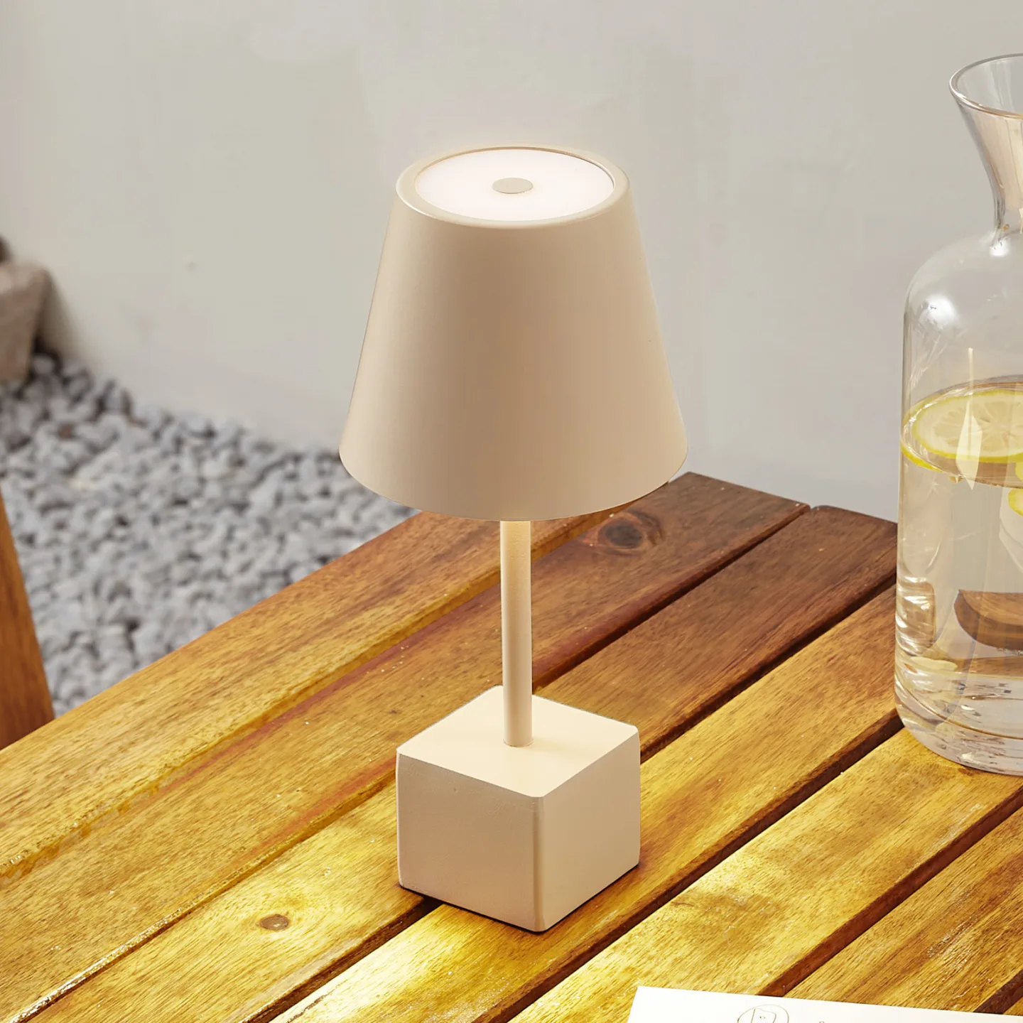 Janea Cube Portable Tischleuchte Dim. IP54 Beige - Lindby - Terrasse - Modern - Metall - Einflammig