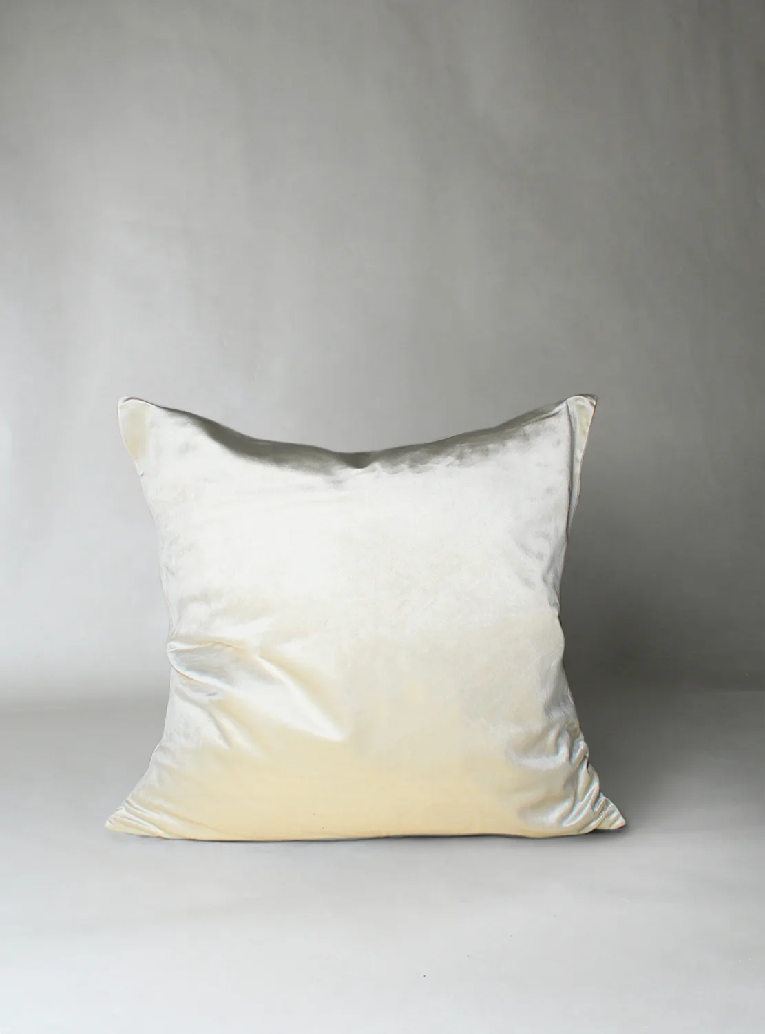 Putetrekk - Fløyelsputer Marlyn (offwhite) (Størrelse: 50 x 50 cm)