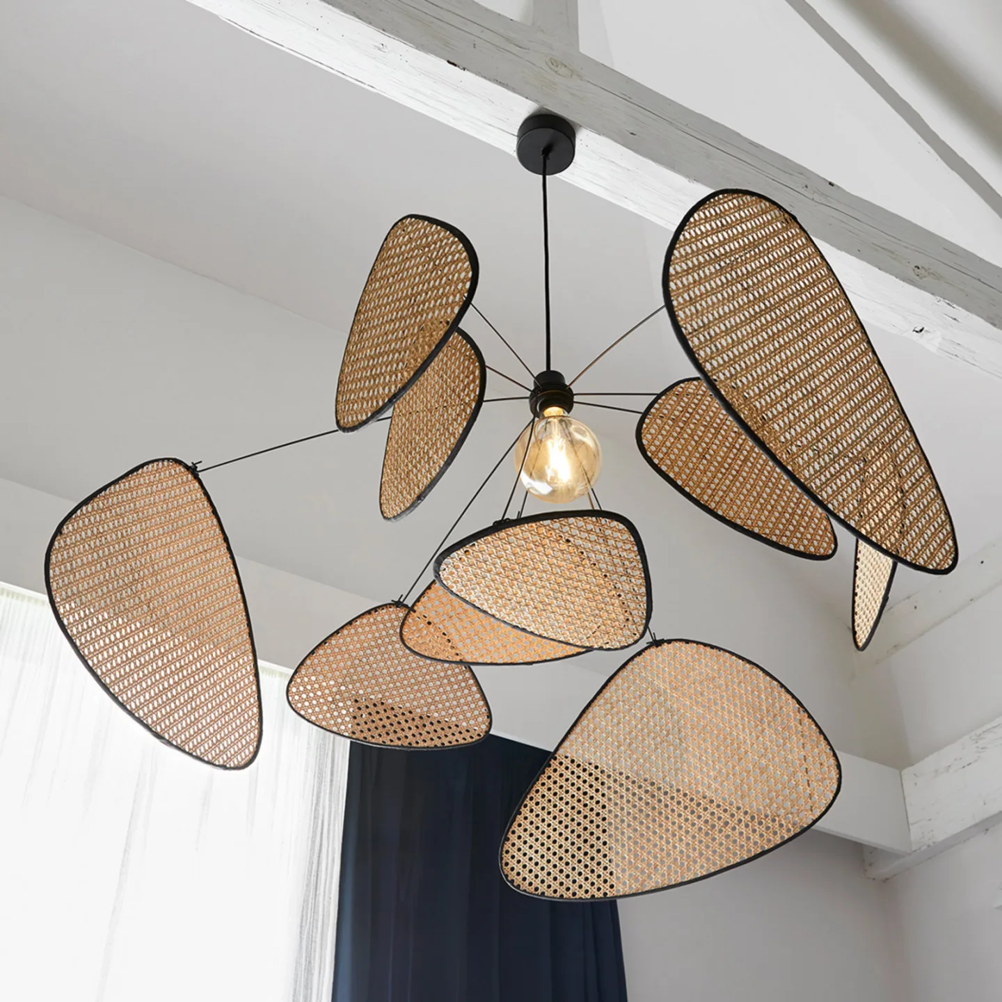 Screen XL Hängeleuchte, 60 cm, natur, Rattan - MARKET SET - Wohnzimmer - Design - Holz - Einflammig