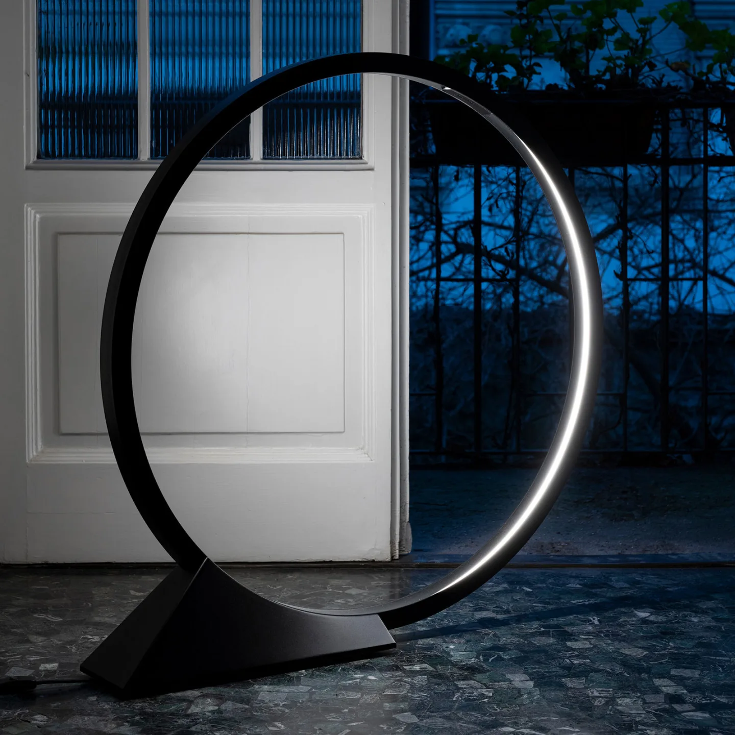 O Außen Stehleuchte APP Black - Artemide - Wohnzimmer - Modern - Metall