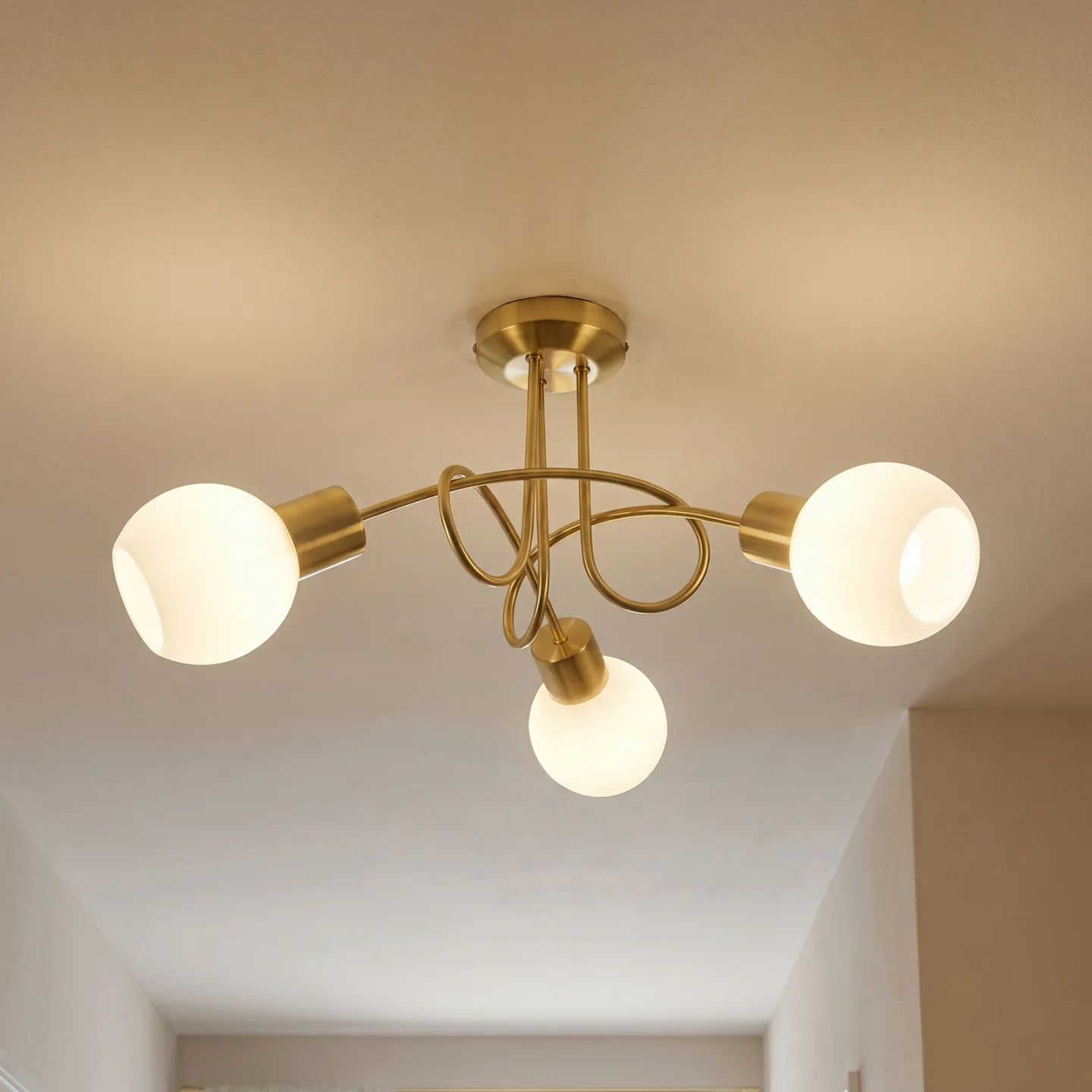 Lindby Deckenlampe Elaina, Ø52cm, 3-flg., messing, Glas, E14 - Wohnzimmer - Modern - Metall - Mehrflammig