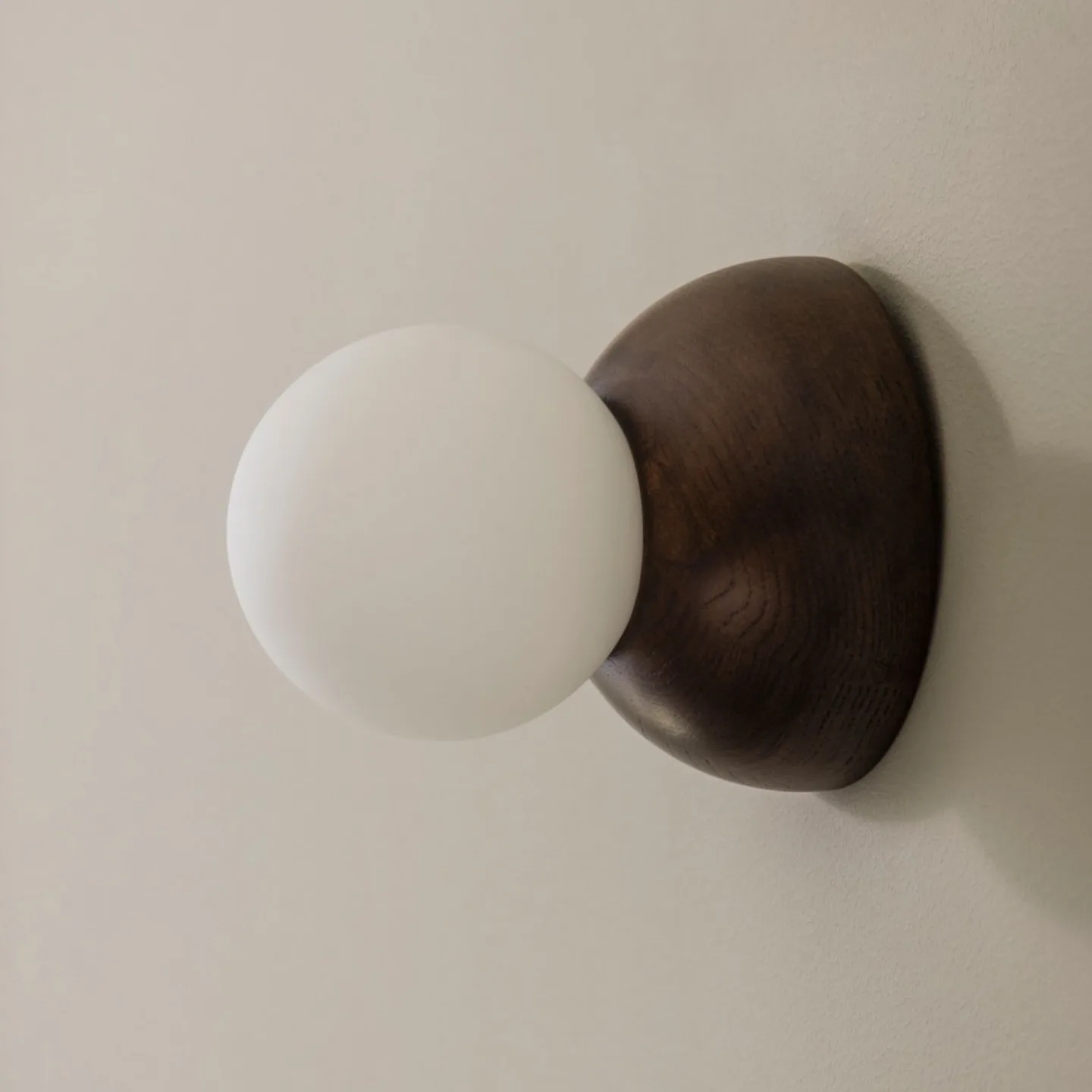 Torrano Wandleuchte 13 cm IP44 Braun - Globen Lighting - Wohnzimmer - Design - Holz - Einflammig