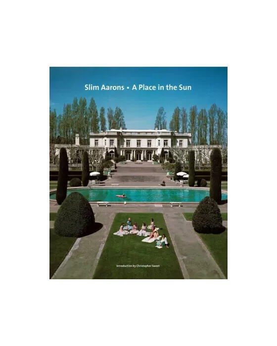 Slim Aarons: A Place in the Sun