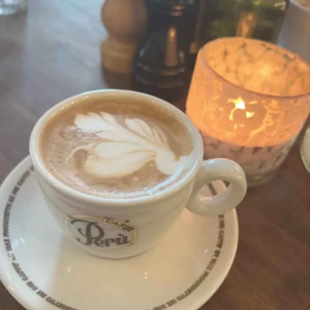 Peru cappuccinokopp 6 pack med fat