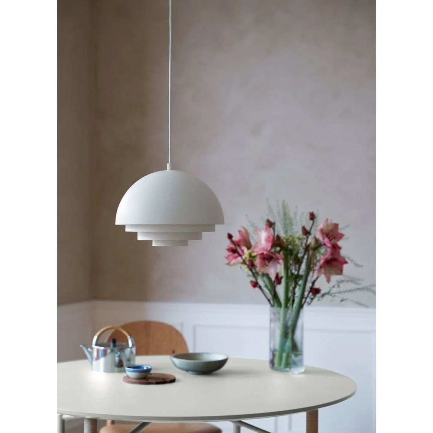 Milieu Colour Mini Pendelleuchte, weiß, Ø29 cm - Warm Nordic - Wohnzimmer - Skandinavisch - Metall